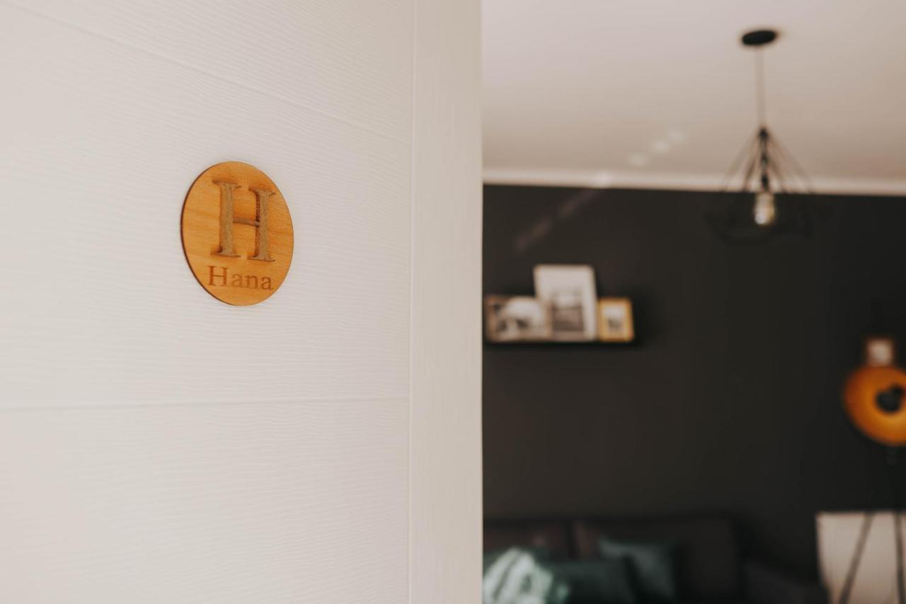 Apartman Hana Licki Osik Exterior foto
